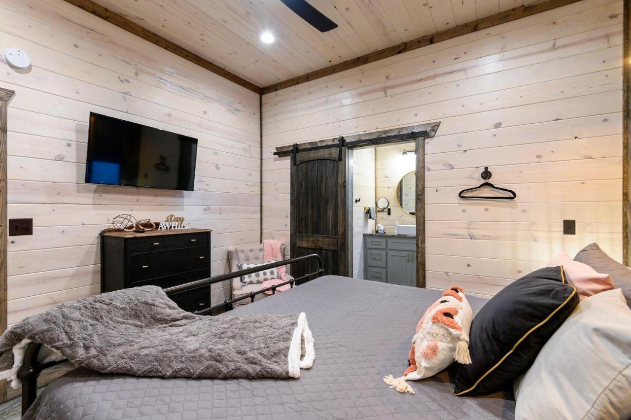 Unwind In Style! *New* Sip And Stay Hideaway Брокен-Боу Экстерьер фото